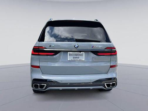 2025 BMW X7 M60i
