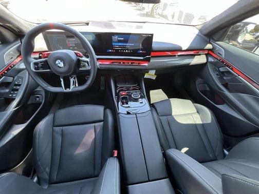 2025 BMW M5 Base