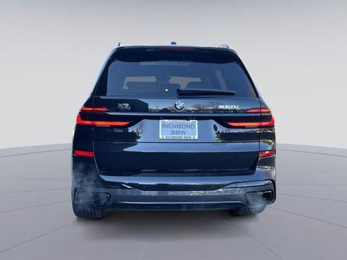2025 BMW X7 M60i