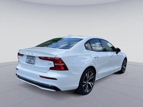 2025 Volvo S60 B5 Core