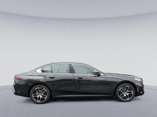2025 BMW i5 xDrive40