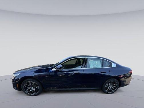 Tanzanite Blue II Metallic 2026 BMW 530 i xDrive