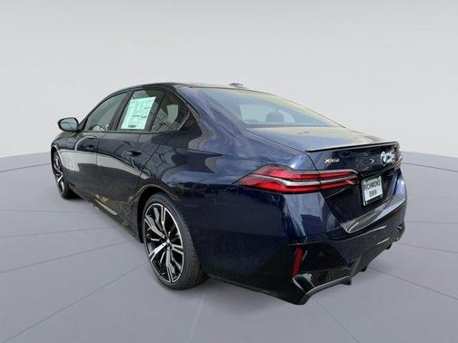 Tanzanite Blue II Metallic 2026 BMW 530 i xDrive