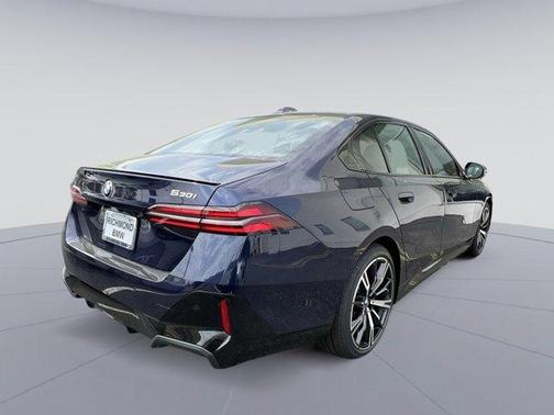 Tanzanite Blue II Metallic 2026 BMW 530 i xDrive