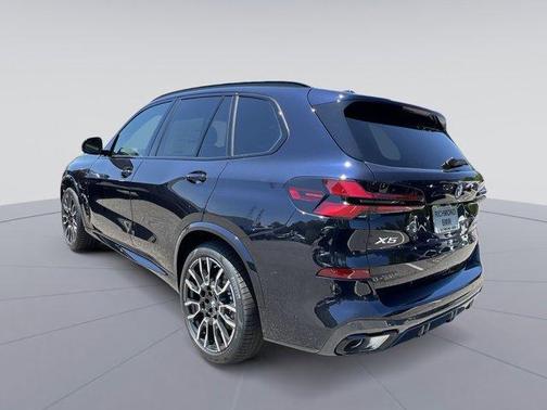 Carbon Black Metallic 2026 BMW X5 PHEV xDrive50e