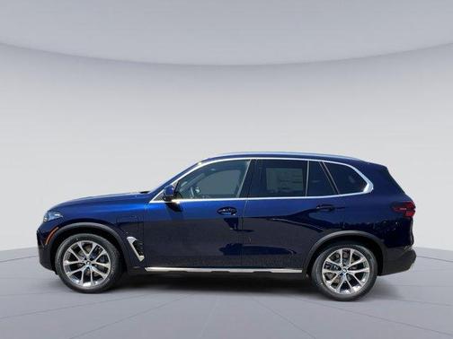 Tanzanite Blue II Metallic 2026 BMW X5 PHEV xDrive50e