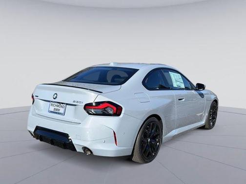 2026 BMW 230 i xDrive