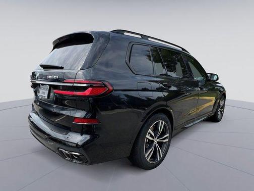 2026 BMW X7 M60i