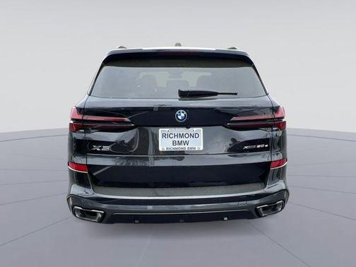 Black Sapphire Metallic 2026 BMW X5 PHEV xDrive50e