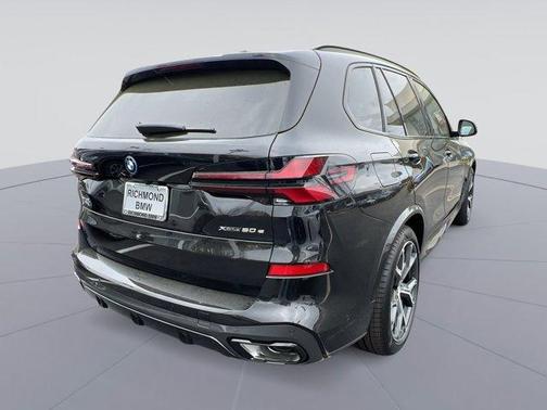 Black Sapphire Metallic 2026 BMW X5 PHEV xDrive50e