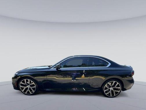2022 BMW 230 i