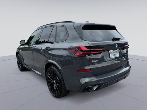 Gray Metallic 2026 BMW X5 xDrive40i
