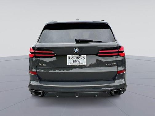 Gray Metallic 2026 BMW X5 xDrive40i