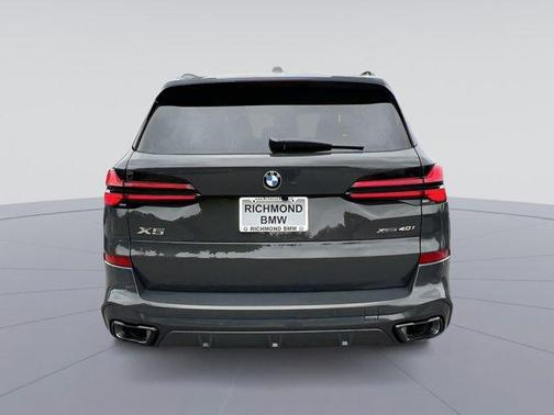 Gray Metallic 2026 BMW X5 xDrive40i