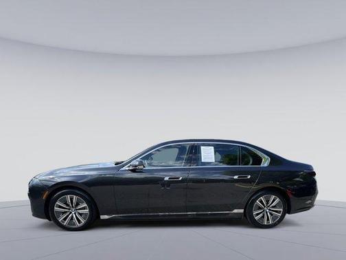Dark Graphite Metallic 2024 BMW i7 eDrive50