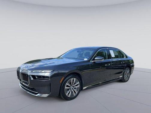 Dark Graphite Metallic 2024 BMW i7 eDrive50