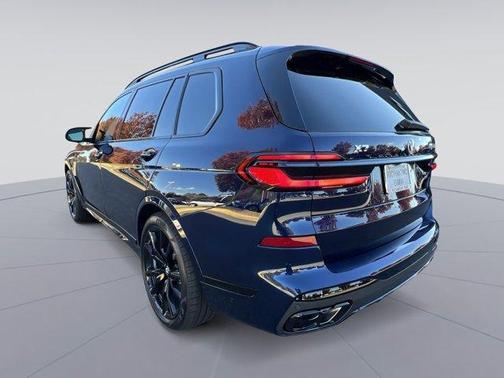 2026 BMW X7 M60i