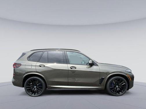 Manhattan Green Metallic 2026 BMW X5 xDrive40i