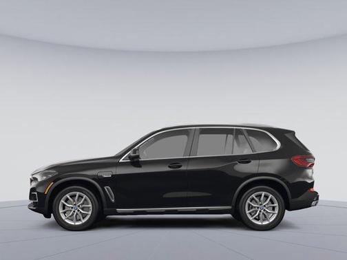 Black Sapphire Metallic 2022 BMW X5 PHEV xDrive45e