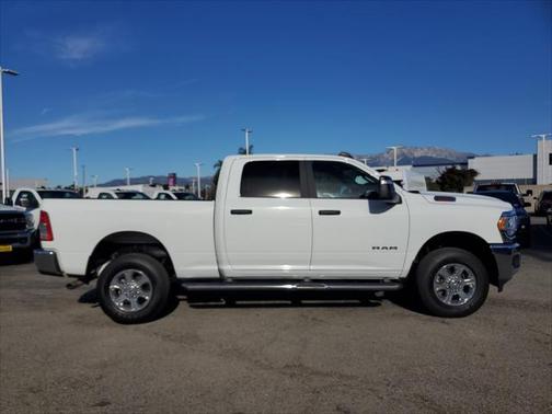 2024 RAM 2500 Big Horn Crew Cab 4x4 64' Box