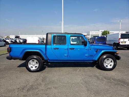 2022 Jeep Gladiator Sport S 4x4