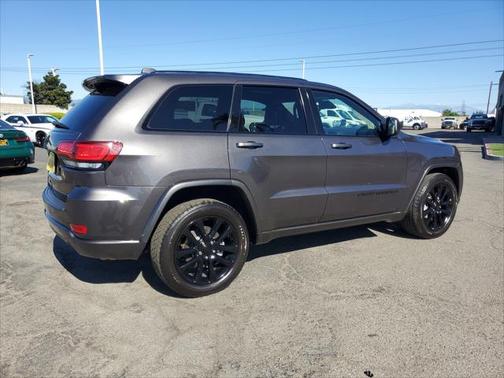 2021 Jeep Grand Cherokee Laredo X 4x2