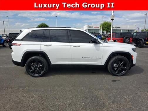 2023 Jeep Grand Cherokee Limited 4x2