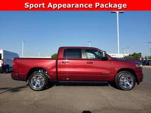 2025 RAM 1500 Big Horn Crew Cab 4x4 57' Box