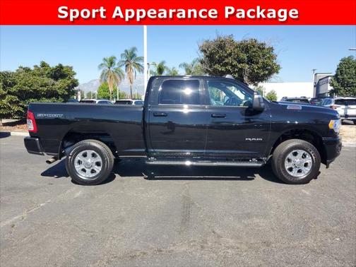 2024 RAM 2500 Big Horn Crew Cab 4x4 64' Box