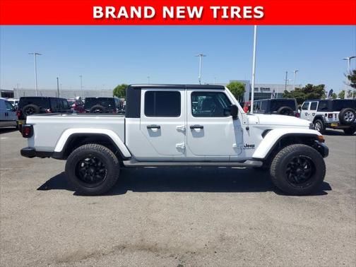 2021 Jeep Gladiator Willys 4x4