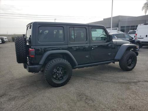 2025 Jeep Wrangler 4-Door Willys 4x4
