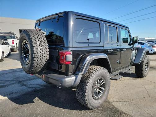 2025 Jeep Wrangler 4-Door Recon 4x4