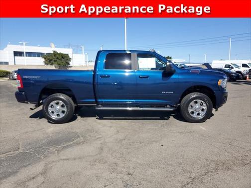 2024 RAM 2500 Big Horn Crew Cab 4x4 64' Box