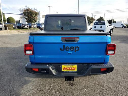 2022 Jeep Gladiator Sport S 4x4