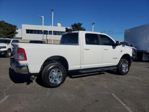 2020 RAM 2500 Big Horn Crew Cab 4X4 64' Box