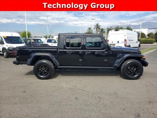 2022 Jeep Gladiator Willys 4x4