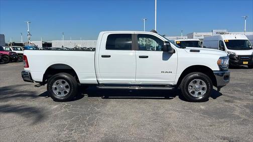 2024 RAM 2500 Big Horn Crew Cab 4x4 64' Box