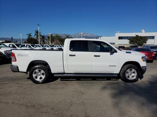 2023 RAM 1500 Big Horn Crew Cab 4x4 64' Box