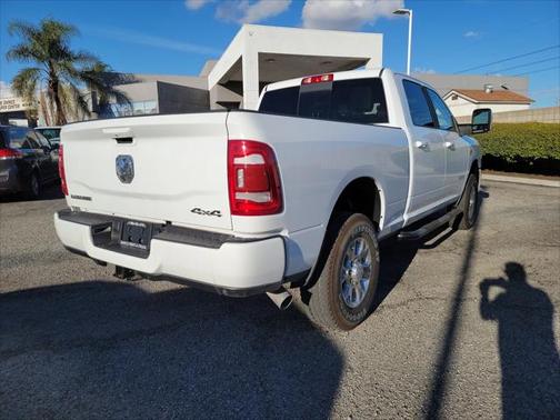 2024 RAM 2500 Laramie Crew Cab 4x4 64' Box