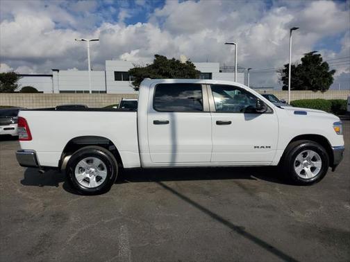 2023 RAM 1500 Big Horn Crew Cab 4x2 57' Box