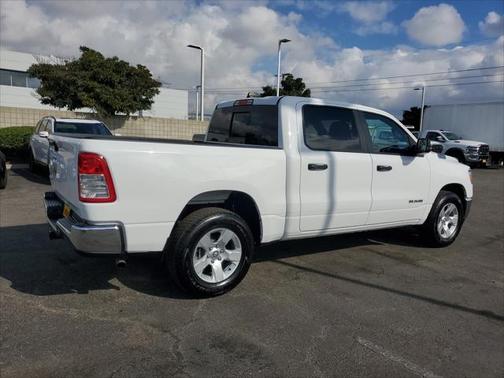 2023 RAM 1500 Big Horn Crew Cab 4x2 57' Box