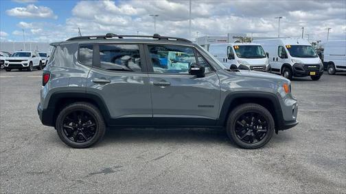 2022 Jeep Renegade Altitude 4x4