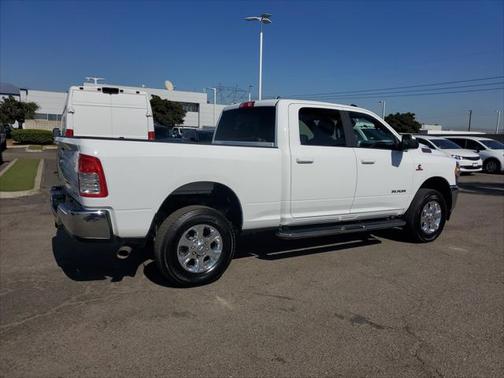 2022 RAM 2500 Big Horn Crew Cab 4x4 64' Box