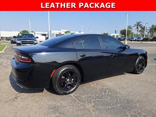 2022 Dodge Charger SXT RWD