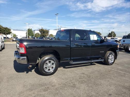 2024 RAM 2500 Big Horn Crew Cab 4x4 64' Box
