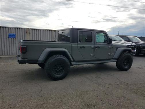 2023 Jeep Gladiator Overland 4x4