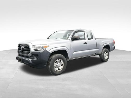 2017 Toyota Tacoma SR