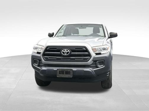 2017 Toyota Tacoma SR