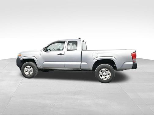 2017 Toyota Tacoma SR