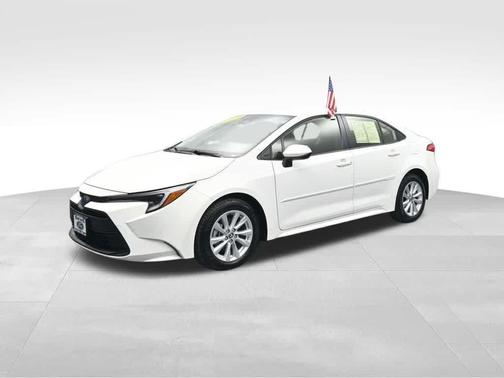 2024 Toyota Corolla Hybrid LE